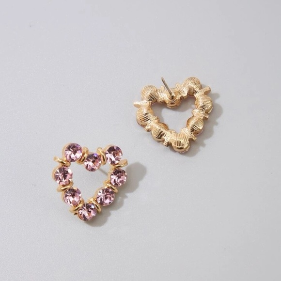 Rhinestone Heart Stud Earrings - Picture 2 of 6